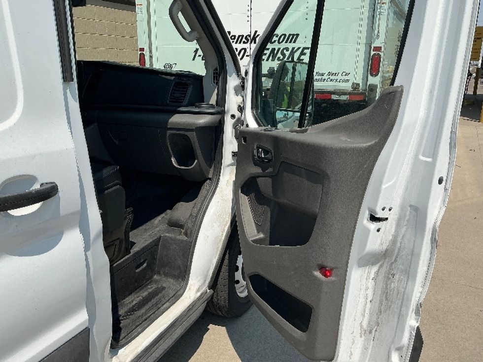 Cargo Van (Panel Van)-Light and Medium Duty Trucks-Ford-2023-Transit 250-Greeley-CO-57,627\n\t\tmiles-$ 42,000 - Image 19