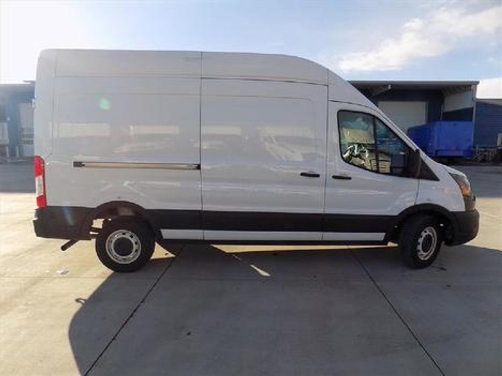 Cargo Van (Panel Van)-Light and Medium Duty Trucks-Ford-2023-Transit 250-Greeley-CO-65,798\n\t\tmiles-$ 40,750 - Image 15