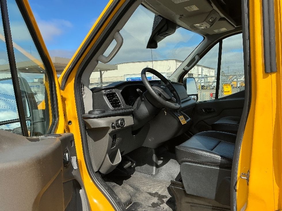 Cargo Van (Panel Van)-Light and Medium Duty Trucks-Ford-2023-Transit 250-Hammond-LA-20,966\n\t\tmiles-$ 53,750 - Image 13