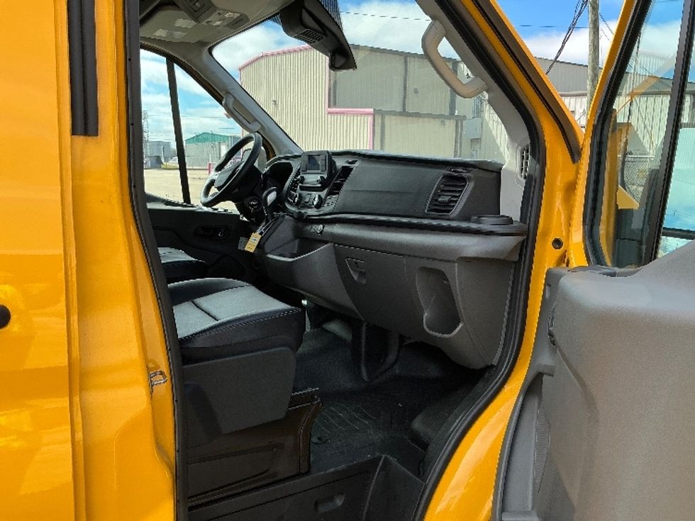 Cargo Van (Panel Van)-Light and Medium Duty Trucks-Ford-2023-Transit 250-Hammond-LA-20,966\n\t\tmiles-$ 53,750 - Image 17