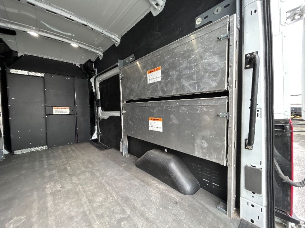 Cargo Van (Panel Van)-Light and Medium Duty Trucks-Ford-2023-Transit 250-Hammond-LA-40,425\n\t\tmiles-$ 46,250 - Image 11