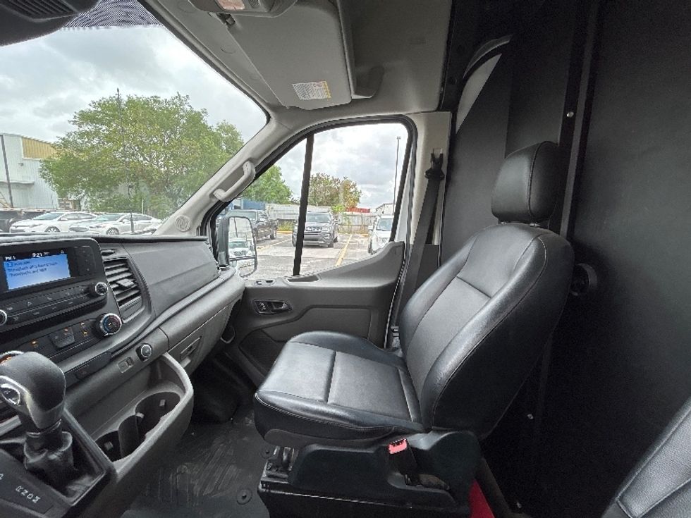 Cargo Van (Panel Van)-Light and Medium Duty Trucks-Ford-2023-Transit 250-Hammond-LA-40,425\n\t\tmiles-$ 46,250 - Image 18