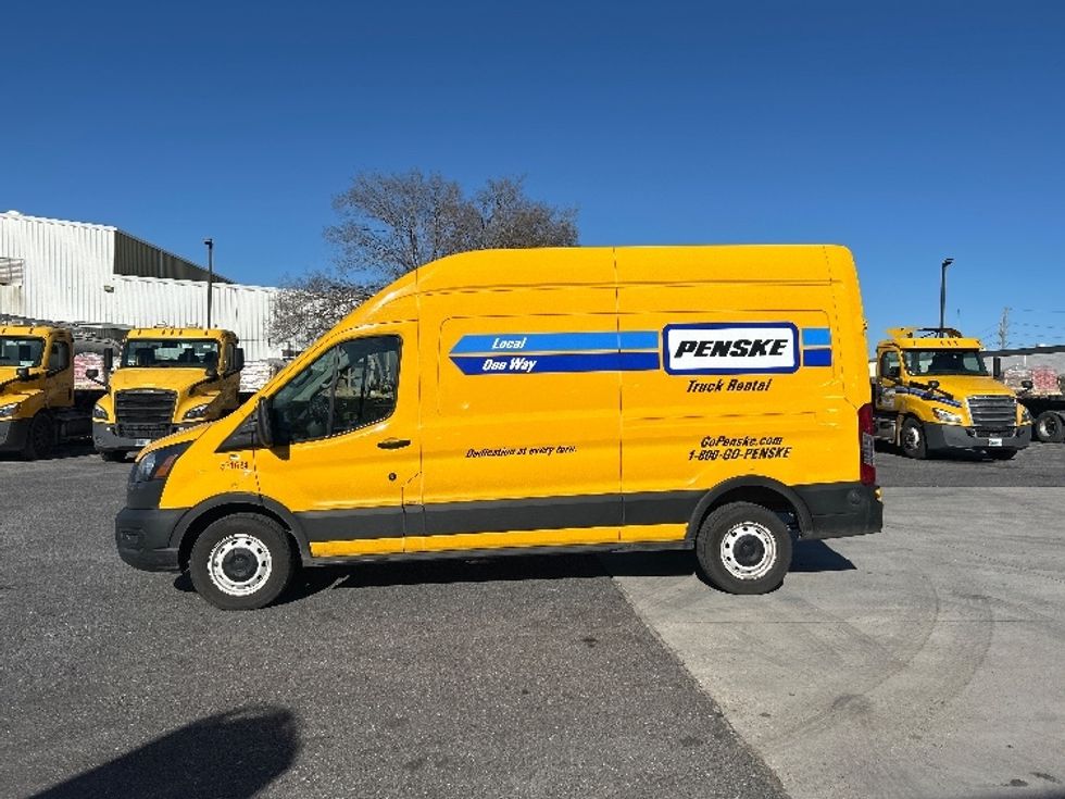 Cargo Van (Panel Van)-Light and Medium Duty Trucks-Ford-2023-Transit 250-Hammond-LA-44,194\n\t\tmiles-$ 46,250 - Image 4