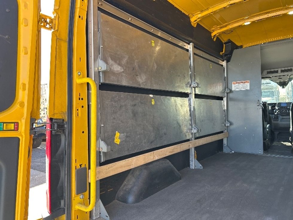 Cargo Van (Panel Van)-Light and Medium Duty Trucks-Ford-2023-Transit 250-Hammond-LA-44,194\n\t\tmiles-$ 46,250 - Image 9