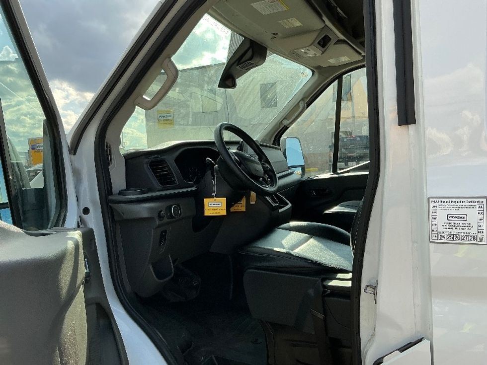 Cargo Van (Panel Van)-Light and Medium Duty Trucks-Ford-2023-Transit 250-Hammond-LA-51,861\n\t\tmiles-$ 59,000 - Image 12