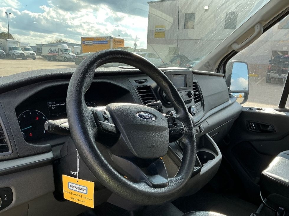 Cargo Van (Panel Van)-Light and Medium Duty Trucks-Ford-2023-Transit 250-Hammond-LA-51,861\n\t\tmiles-$ 59,000 - Image 13