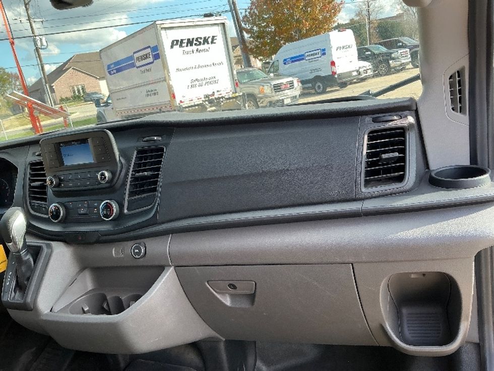 Cargo Van (Panel Van)-Light and Medium Duty Trucks-Ford-2023-Transit 250-Hammond-LA-51,861\n\t\tmiles-$ 59,000 - Image 17
