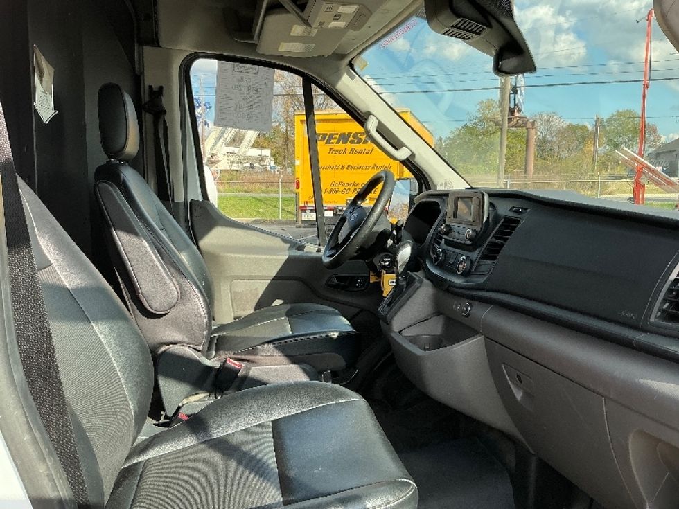 Cargo Van (Panel Van)-Light and Medium Duty Trucks-Ford-2023-Transit 250-Hammond-LA-51,861\n\t\tmiles-$ 59,000 - Image 18