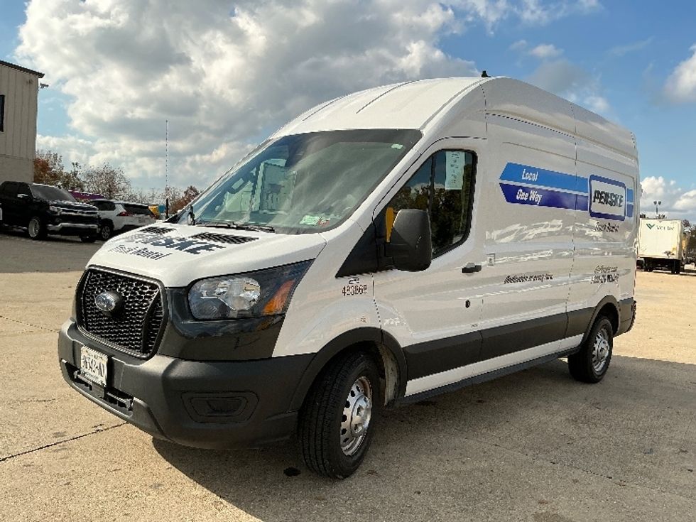 Cargo Van (Panel Van)-Light and Medium Duty Trucks-Ford-2023-Transit 250-Hammond-LA-51,861\n\t\tmiles-$ 59,000 - Image 3