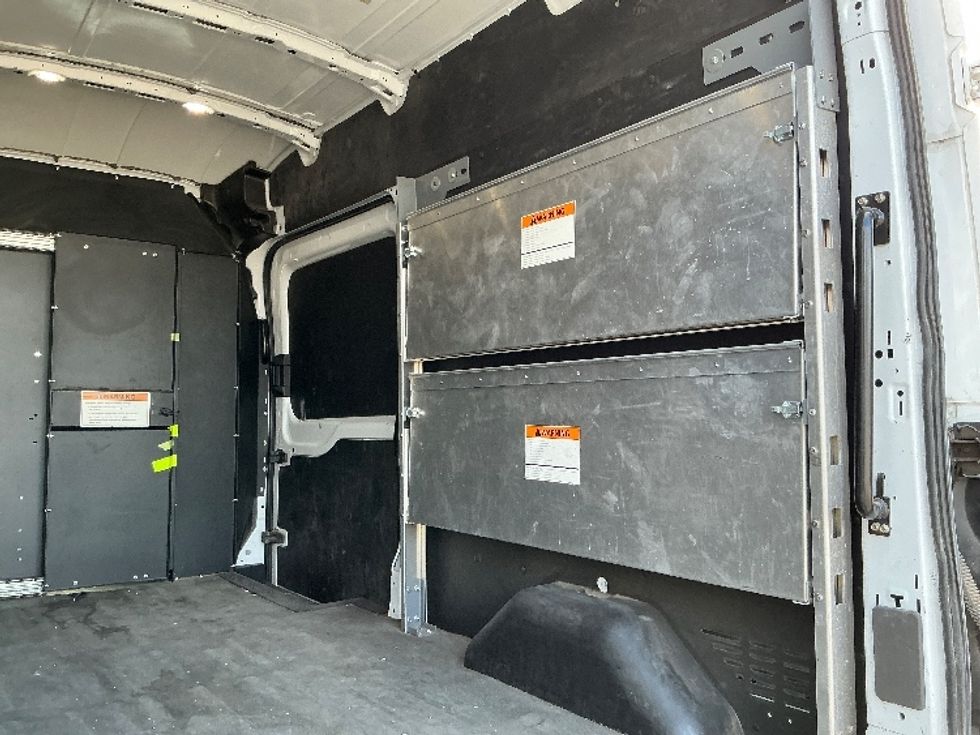 Cargo Van (Panel Van)-Light and Medium Duty Trucks-Ford-2023-Transit 250-Hammond-LA-51,861\n\t\tmiles-$ 59,000 - Image 9
