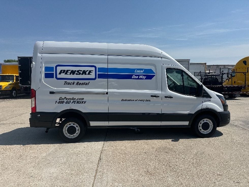 Cargo Van (Panel Van)-Light and Medium Duty Trucks-Ford-2023-Transit 250-Hammond-LA-55,194\n\t\tmiles-$ 45,500 - Image 13