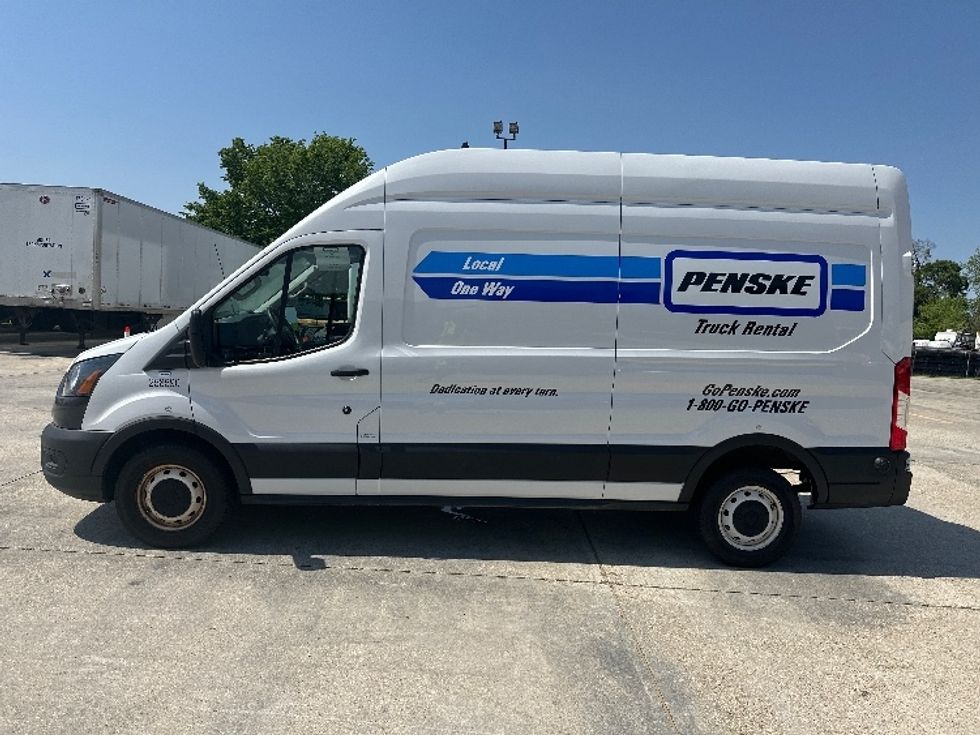 Cargo Van (Panel Van)-Light and Medium Duty Trucks-Ford-2023-Transit 250-Hammond-LA-55,194\n\t\tmiles-$ 45,500 - Image 4