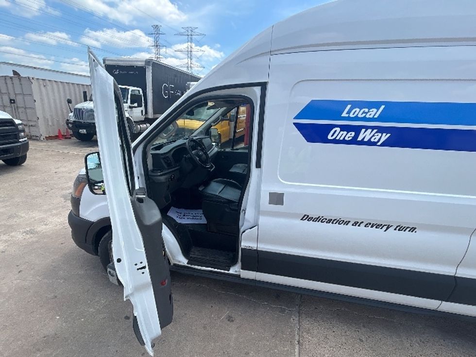 Cargo Van (Panel Van)-Light and Medium Duty Trucks-Ford-2023-Transit 250-Hammond-LA-70,291\n\t\tmiles-$ 45,250 - Image 14