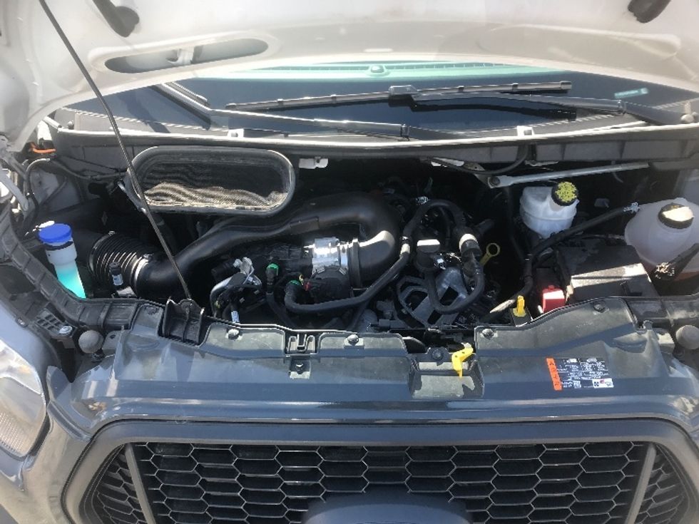 Cargo Van (Panel Van)-Light and Medium Duty Trucks-Ford-2023-Transit 250-Harrisburg-PA-32,427\n\t\tmiles-$ 51,750 - Image 22