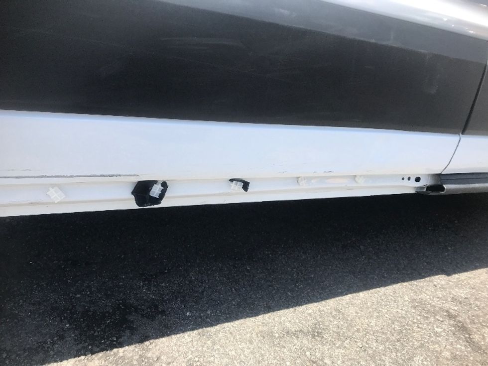 Cargo Van (Panel Van)-Light and Medium Duty Trucks-Ford-2023-Transit 250-Harrisburg-PA-32,427\n\t\tmiles-$ 51,750 - Image 24