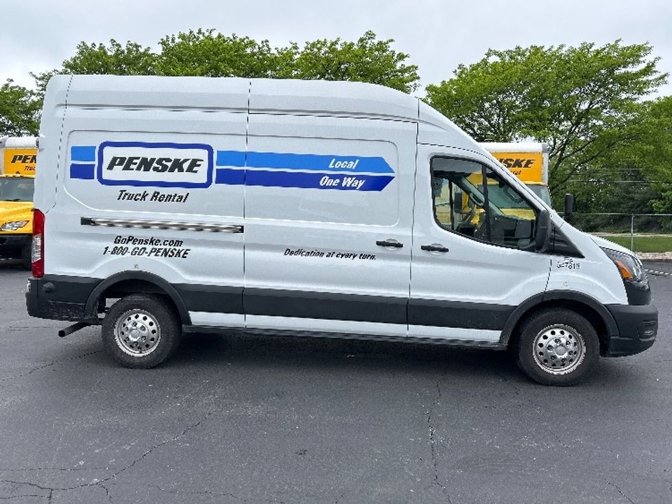 Cargo Van (Panel Van)-Light and Medium Duty Trucks-Ford-2023-Transit 250-Harrisburg-PA-40,717\n\t\tmiles-$ 51,250 - Image 15