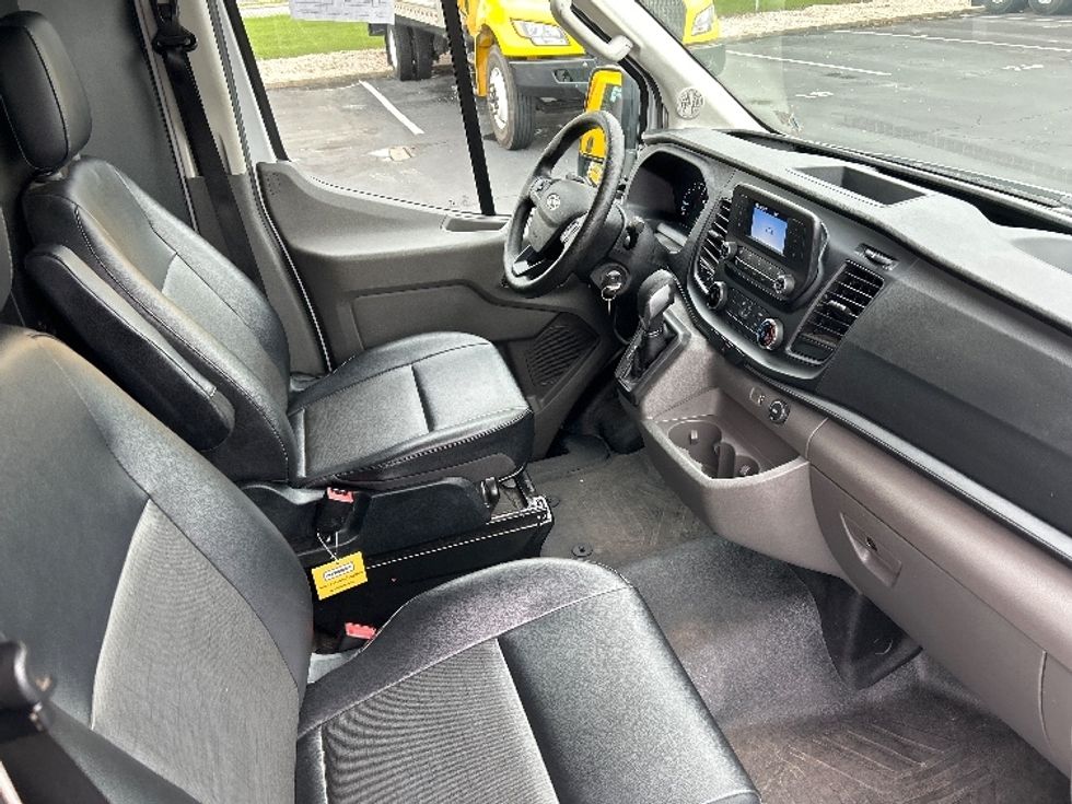 Cargo Van (Panel Van)-Light and Medium Duty Trucks-Ford-2023-Transit 250-Harrisburg-PA-40,717\n\t\tmiles-$ 51,250 - Image 22