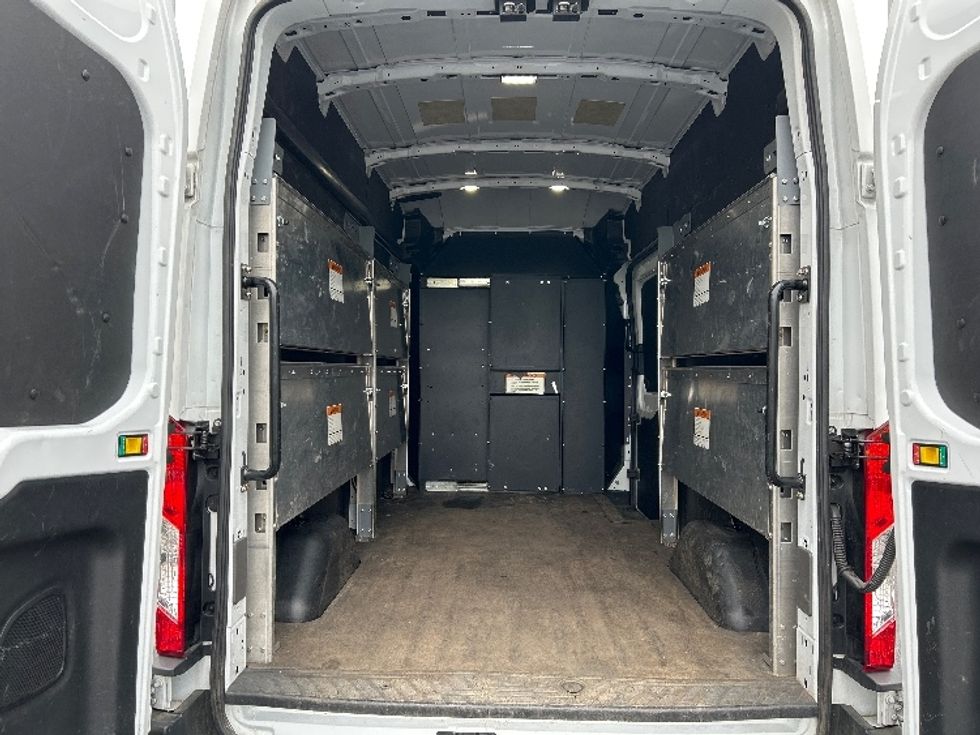 Cargo Van (Panel Van)-Light and Medium Duty Trucks-Ford-2023-Transit 250-Harrisburg-PA-40,717\n\t\tmiles-$ 51,250 - Image 9