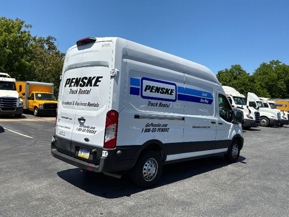 Cargo Van (Panel Van)-Light and Medium Duty Trucks-Ford-2023-Transit 250-Harrisburg-PA-75,153\n\t\tmiles-$ 47,250 - Image 13