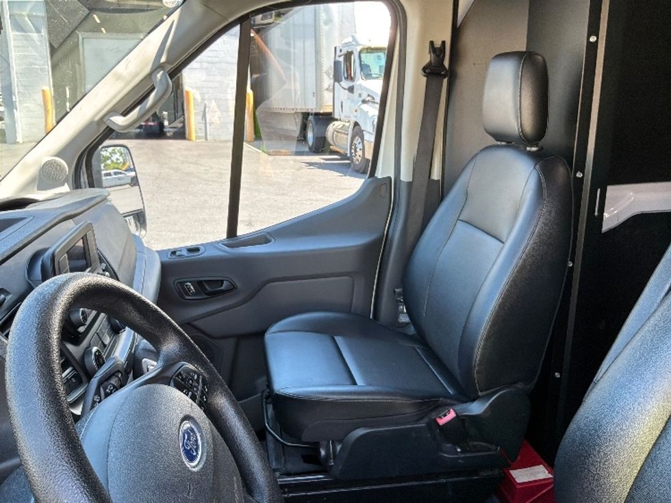 Cargo Van (Panel Van)-Light and Medium Duty Trucks-Ford-2023-Transit 250-Harrisburg-PA-75,153\n\t\tmiles-$ 47,250 - Image 19