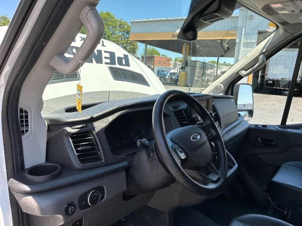 Cargo Van (Panel Van)-Light and Medium Duty Trucks-Ford-2023-Transit 250-Harrisburg-PA-75,153\n\t\tmiles-$ 47,250 - Image 25