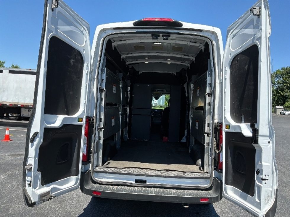 Cargo Van (Panel Van)-Light and Medium Duty Trucks-Ford-2023-Transit 250-Harrisburg-PA-75,153\n\t\tmiles-$ 47,250 - Image 8