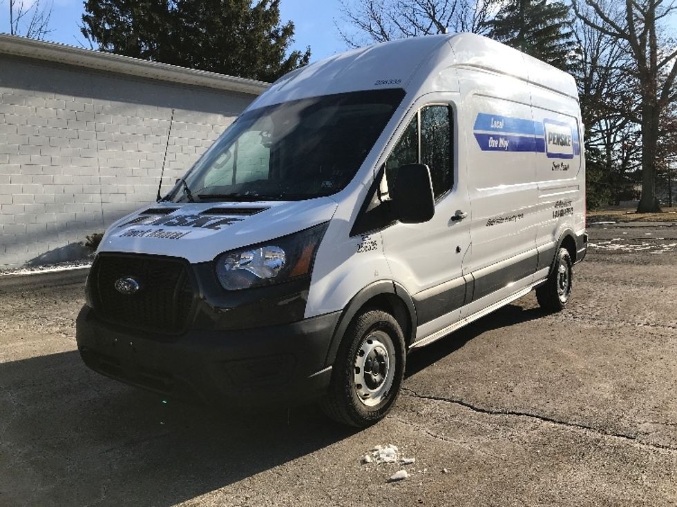 Cargo Van (Panel Van)-Light and Medium Duty Trucks-Ford-2023-Transit 250-Hazleton-PA-64,800\n\t\tmiles-$ 52,500 - Image 3