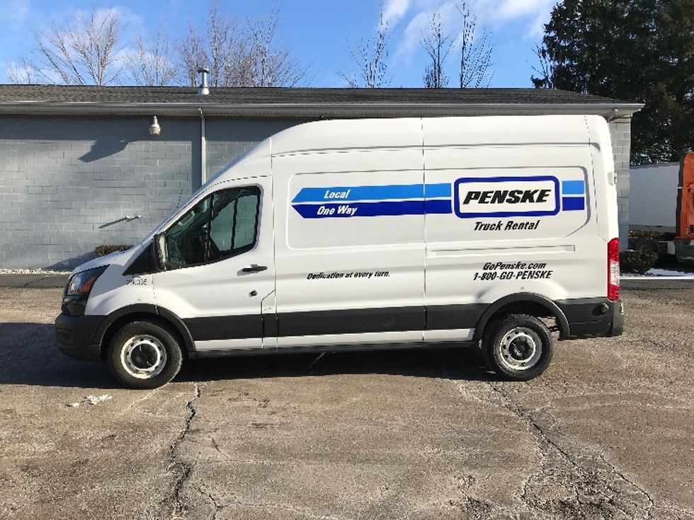 Cargo Van (Panel Van)-Light and Medium Duty Trucks-Ford-2023-Transit 250-Hazleton-PA-64,800\n\t\tmiles-$ 52,500 - Image 4