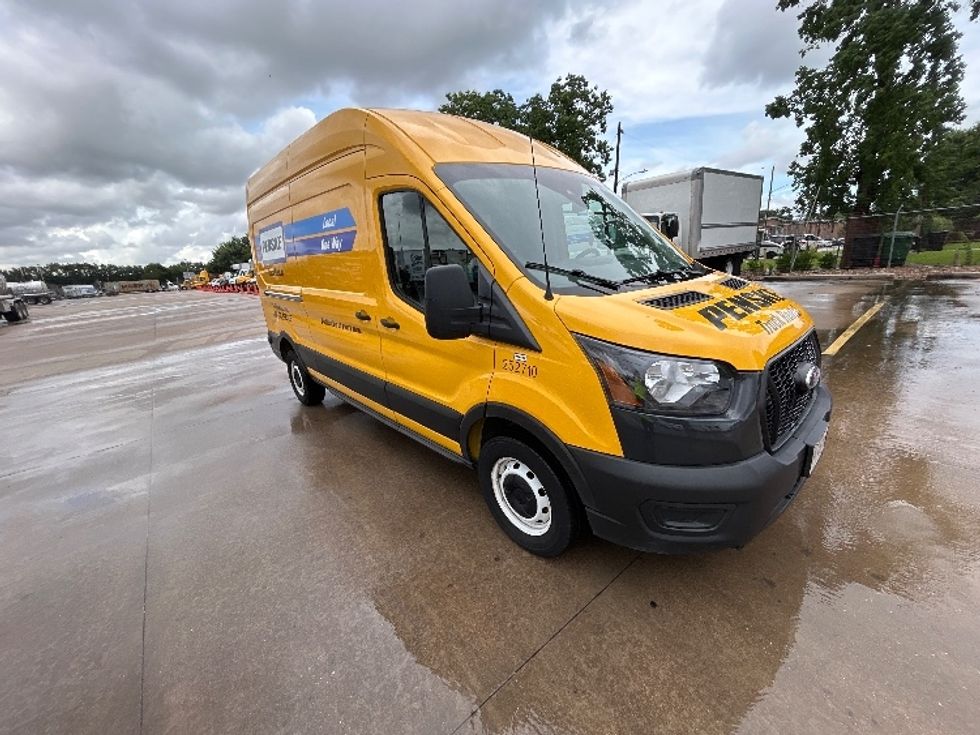Cargo Van (Panel Van)-Light and Medium Duty Trucks-Ford-2023-Transit 250-Houston-TX-55,114\n\t\tmiles-$ 40,750 - Image 1