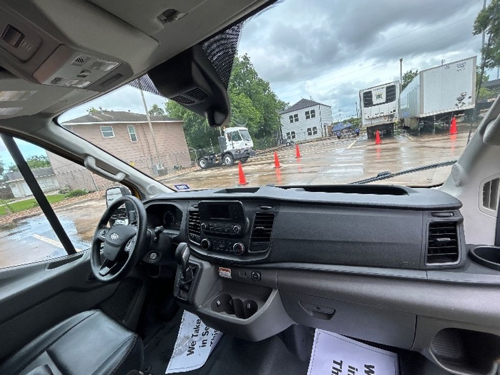 Cargo Van (Panel Van)-Light and Medium Duty Trucks-Ford-2023-Transit 250-Houston-TX-55,114\n\t\tmiles-$ 40,750 - Image 21
