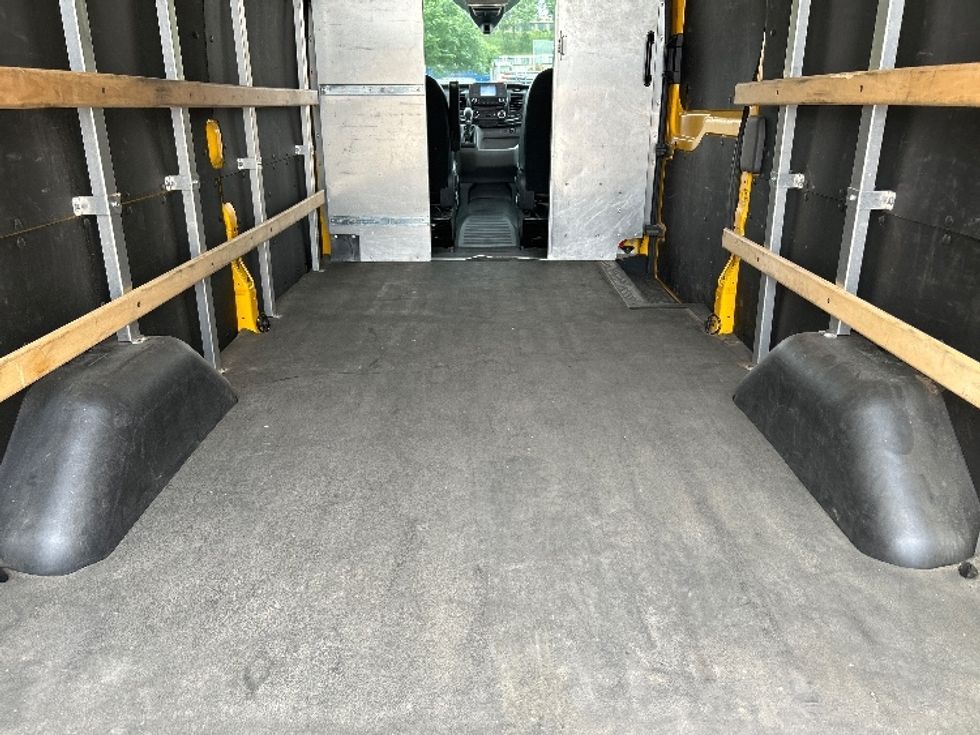 Cargo Van (Panel Van)-Light and Medium Duty Trucks-Ford-2023-Transit 250-Houston-TX-75,398\n\t\tmiles-$ 38,000 - Image 10