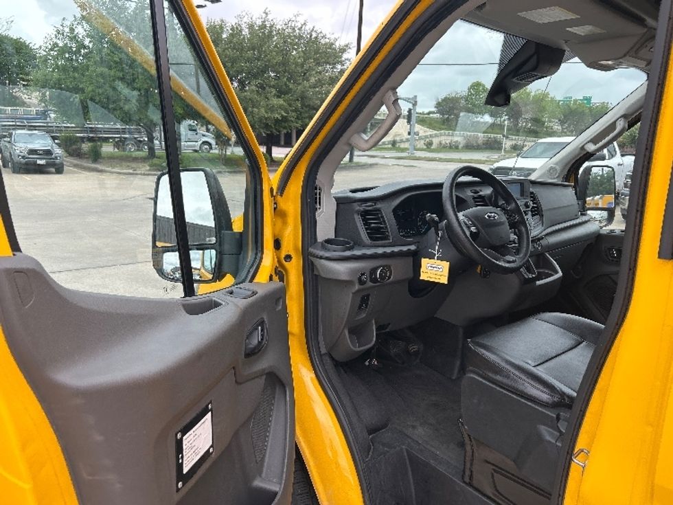 Cargo Van (Panel Van)-Light and Medium Duty Trucks-Ford-2023-Transit 250-Houston-TX-75,398\n\t\tmiles-$ 38,000 - Image 16