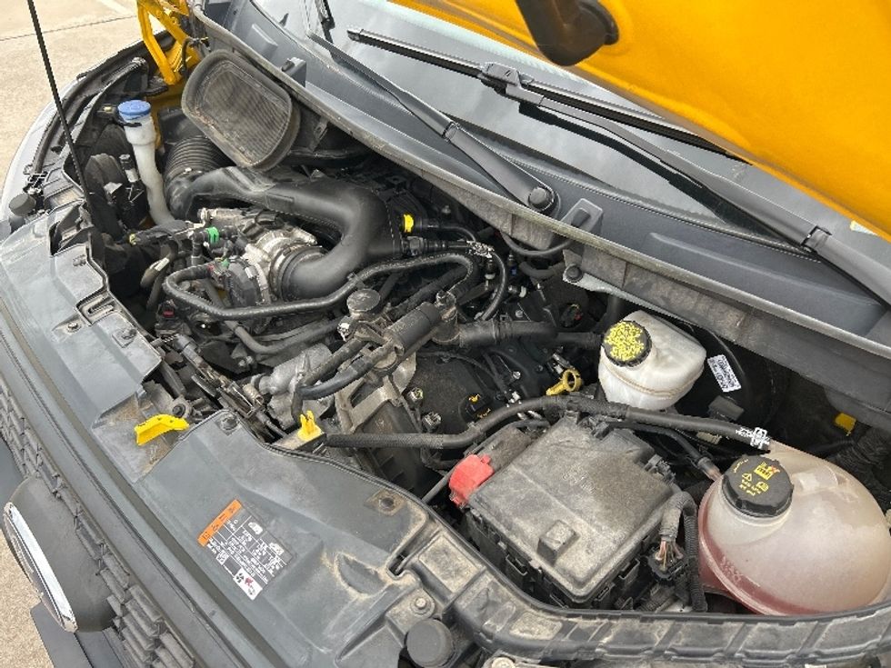 Cargo Van (Panel Van)-Light and Medium Duty Trucks-Ford-2023-Transit 250-Houston-TX-75,398\n\t\tmiles-$ 38,000 - Image 24