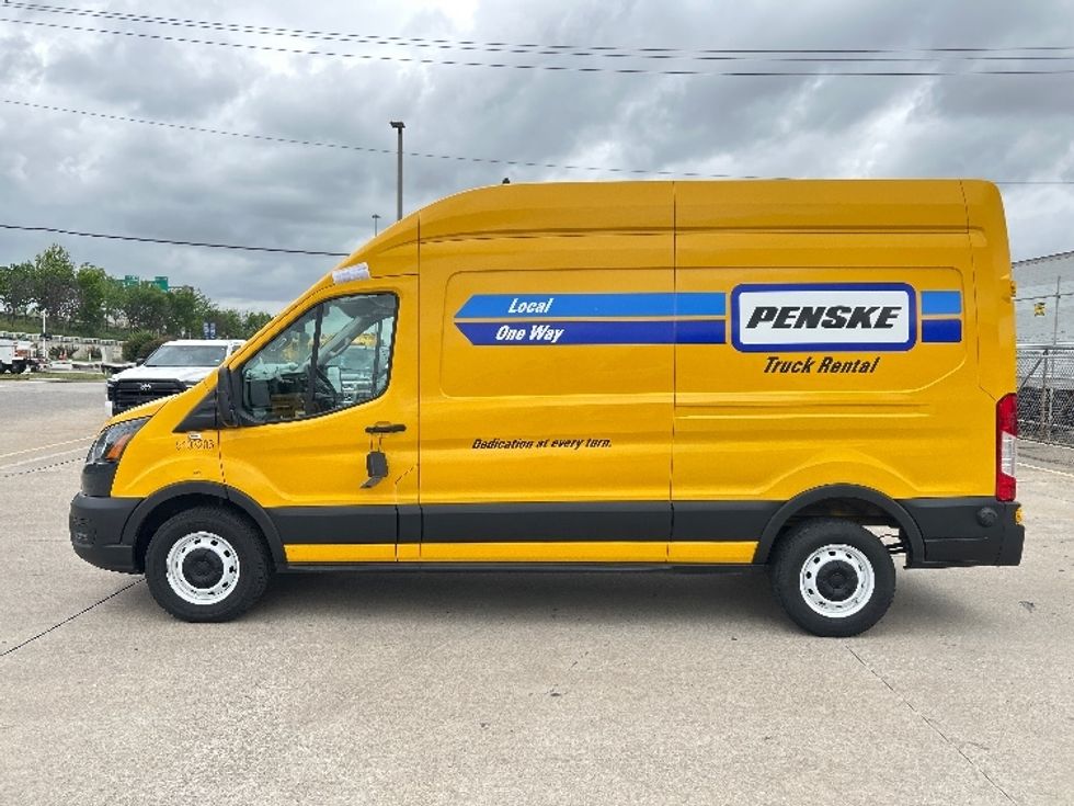 Cargo Van (Panel Van)-Light and Medium Duty Trucks-Ford-2023-Transit 250-Houston-TX-75,398\n\t\tmiles-$ 38,000 - Image 4