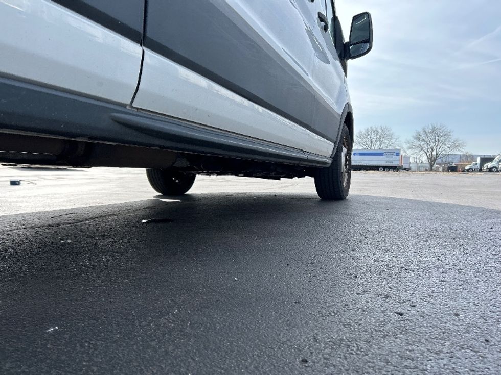 Cargo Van (Panel Van)-Light and Medium Duty Trucks-Ford-2023-Transit 250-Indianapolis-IN-152,844\n\t\tmiles-$ 35,500 - Image 14