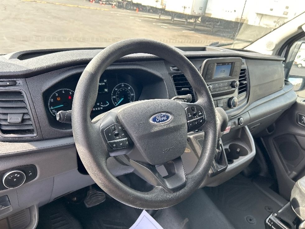 Cargo Van (Panel Van)-Light and Medium Duty Trucks-Ford-2023-Transit 250-Indianapolis-IN-152,844\n\t\tmiles-$ 35,500 - Image 17