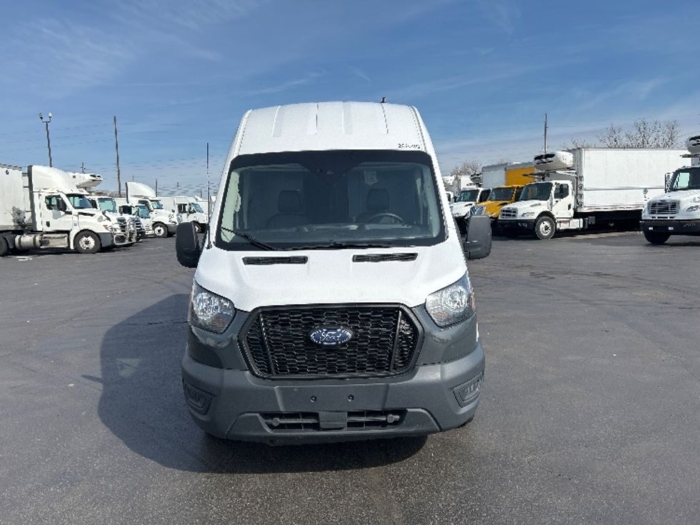 Cargo Van (Panel Van)-Light and Medium Duty Trucks-Ford-2023-Transit 250-Indianapolis-IN-152,844\n\t\tmiles-$ 35,500 - Image 2