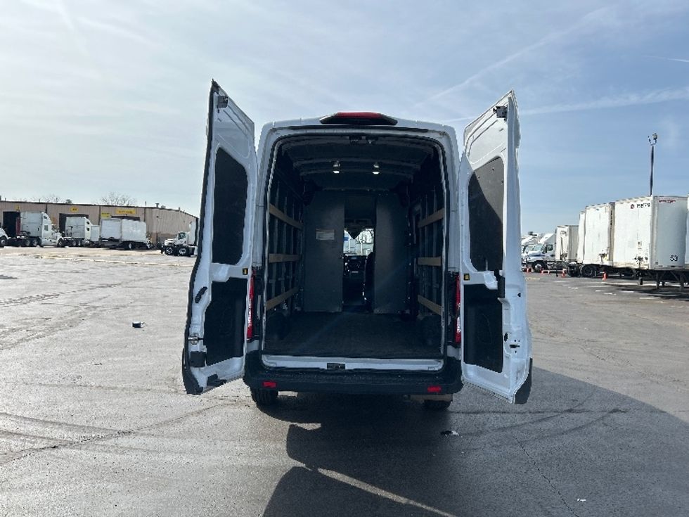 Cargo Van (Panel Van)-Light and Medium Duty Trucks-Ford-2023-Transit 250-Indianapolis-IN-152,844\n\t\tmiles-$ 35,500 - Image 8
