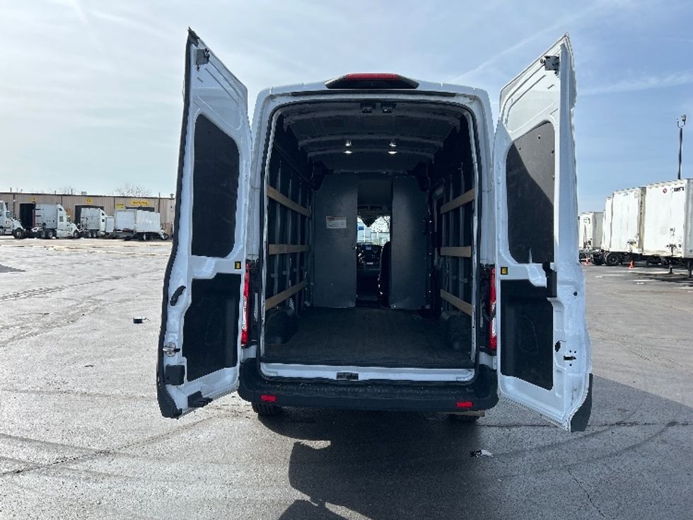 Cargo Van (Panel Van)-Light and Medium Duty Trucks-Ford-2023-Transit 250-Indianapolis-IN-152,844\n\t\tmiles-$ 35,500 - Image 9