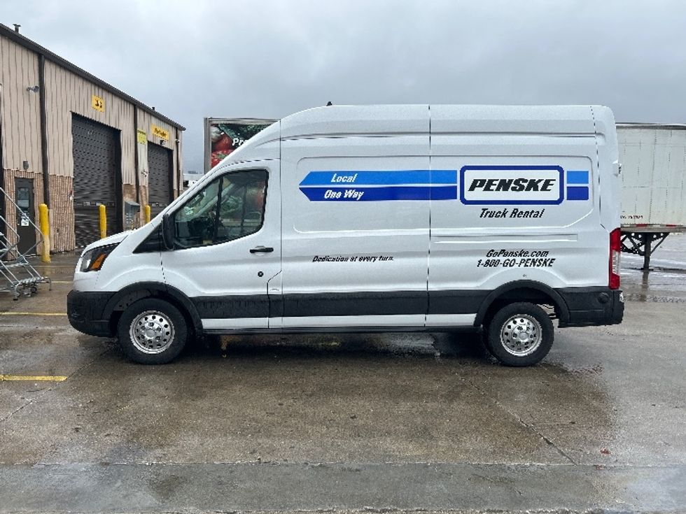 Cargo Van (Panel Van)-Light and Medium Duty Trucks-Ford-2023-Transit 250-Indianapolis-IN-33,770\n\t\tmiles-$ 54,500 - Image 4