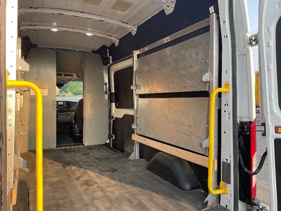 Cargo Van (Panel Van)-Light and Medium Duty Trucks-Ford-2023-Transit 250-Indianapolis-IN-67,262\n\t\tmiles-$ 40,750 - Image 10
