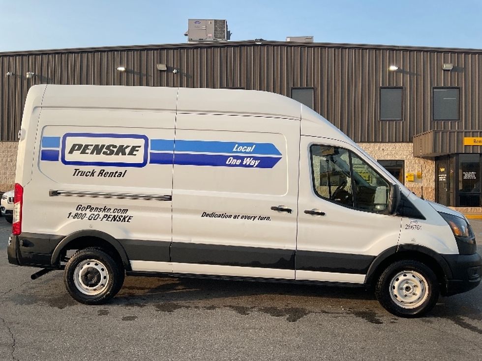 Cargo Van (Panel Van)-Light and Medium Duty Trucks-Ford-2023-Transit 250-Indianapolis-IN-67,262\n\t\tmiles-$ 40,750 - Image 13