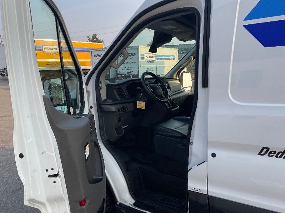 Cargo Van (Panel Van)-Light and Medium Duty Trucks-Ford-2023-Transit 250-Indianapolis-IN-67,262\n\t\tmiles-$ 40,750 - Image 14