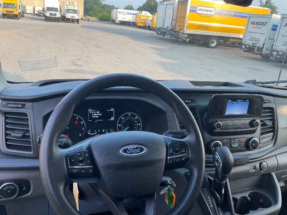 Cargo Van (Panel Van)-Light and Medium Duty Trucks-Ford-2023-Transit 250-Indianapolis-IN-67,262\n\t\tmiles-$ 40,750 - Image 16