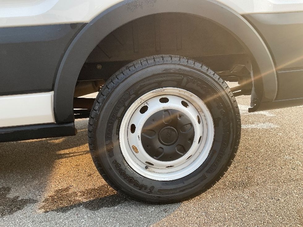 Cargo Van (Panel Van)-Light and Medium Duty Trucks-Ford-2023-Transit 250-Indianapolis-IN-67,262\n\t\tmiles-$ 40,750 - Image 23