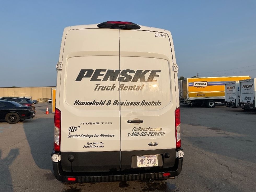 Cargo Van (Panel Van)-Light and Medium Duty Trucks-Ford-2023-Transit 250-Indianapolis-IN-67,262\n\t\tmiles-$ 40,750 - Image 7