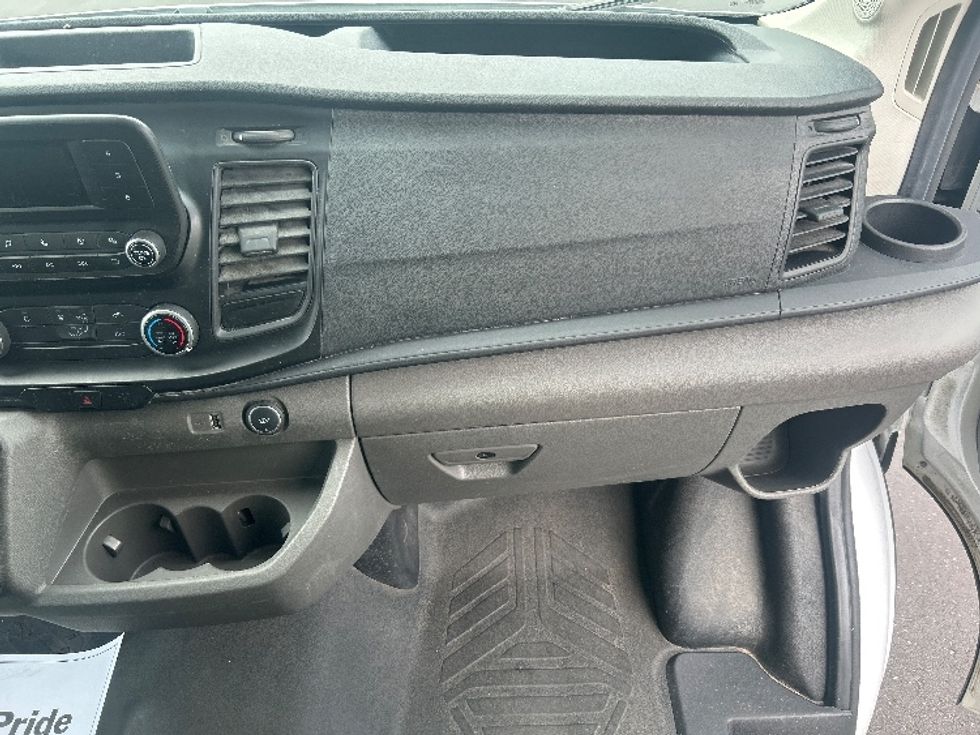 Cargo Van (Panel Van)-Light and Medium Duty Trucks-Ford-2023-Transit 250-Indianapolis-IN-71,376\n\t\tmiles-$ 47,500 - Image 21