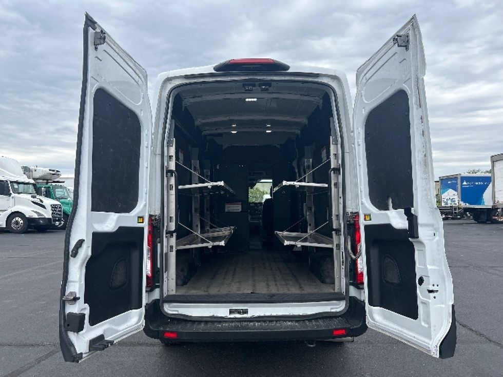 Cargo Van (Panel Van)-Light and Medium Duty Trucks-Ford-2023-Transit 250-Indianapolis-IN-71,376\n\t\tmiles-$ 47,500 - Image 9