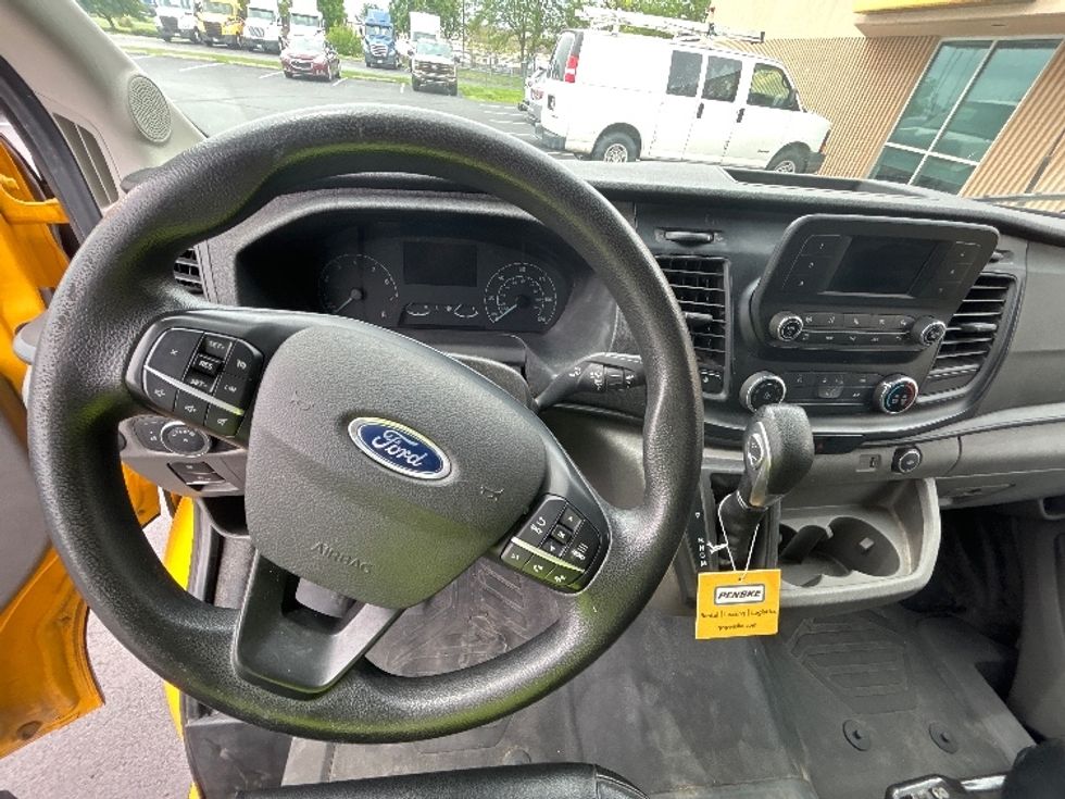 Cargo Van (Panel Van)-Light and Medium Duty Trucks-Ford-2023-Transit 250-Indianapolis-IN-77,198\n\t\tmiles-$ 41,750 - Image 18