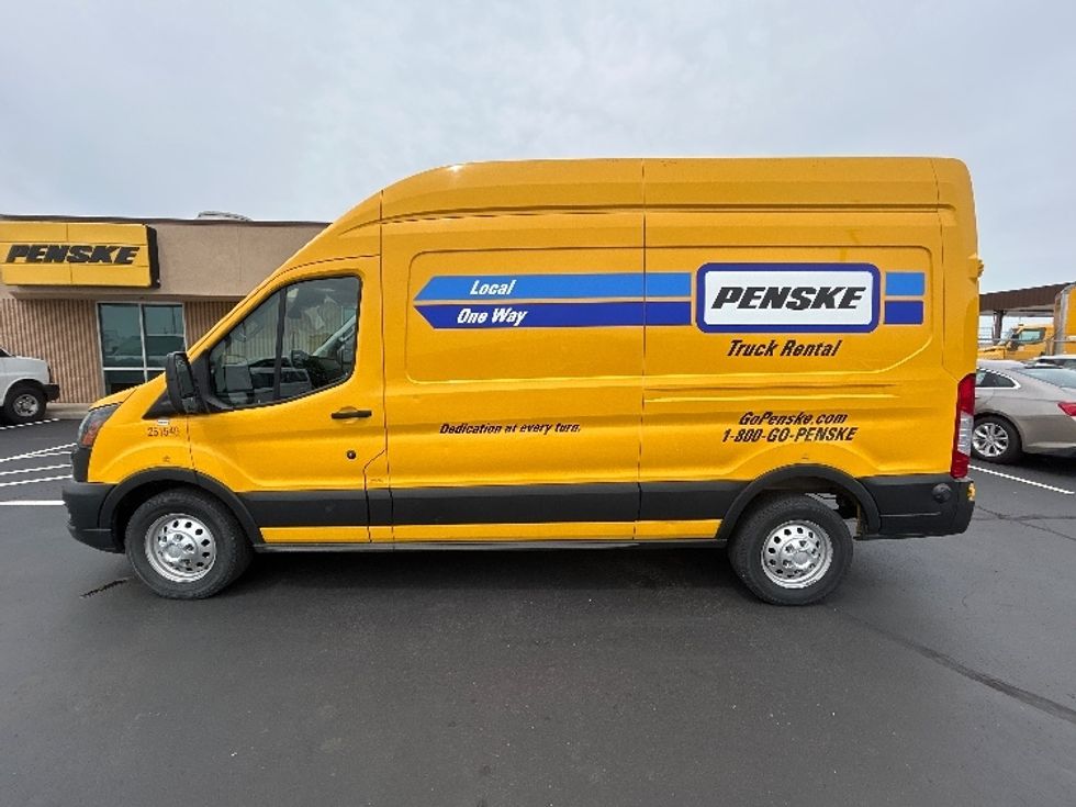 Cargo Van (Panel Van)-Light and Medium Duty Trucks-Ford-2023-Transit 250-Indianapolis-IN-77,198\n\t\tmiles-$ 41,750 - Image 4